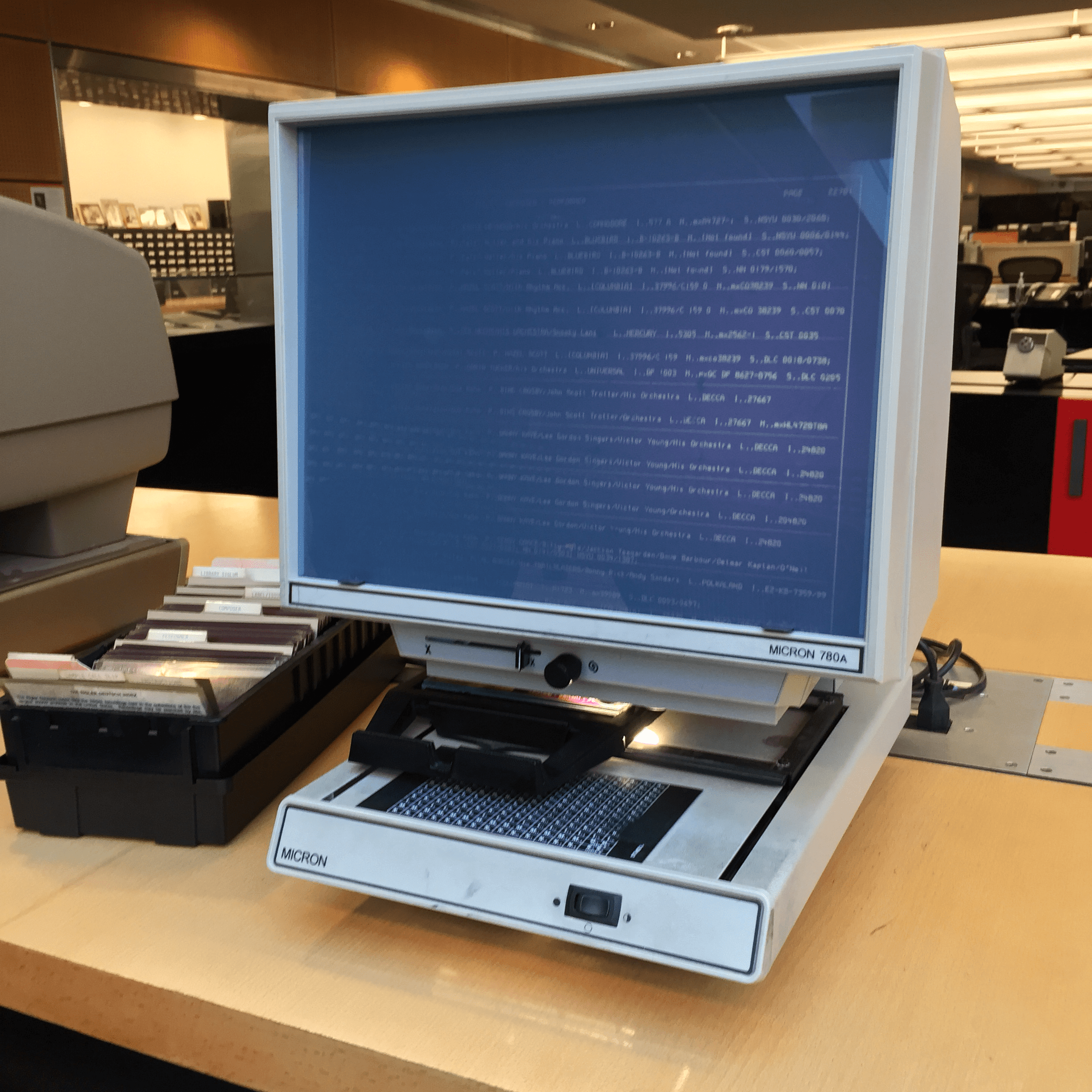 microfiche reader